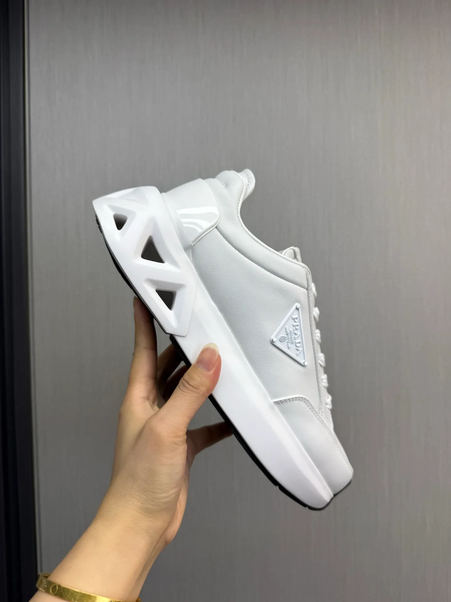 Men's shoes 💰820💰 [PRADA] New models synchronized with the official website, high-quality shipments ✔️Best sellers🔥 Original cowhide + cowhide lining, 1🆚1 replica, original bottom, 38-45 (men's 38.45 custom-made, non-returnable)
